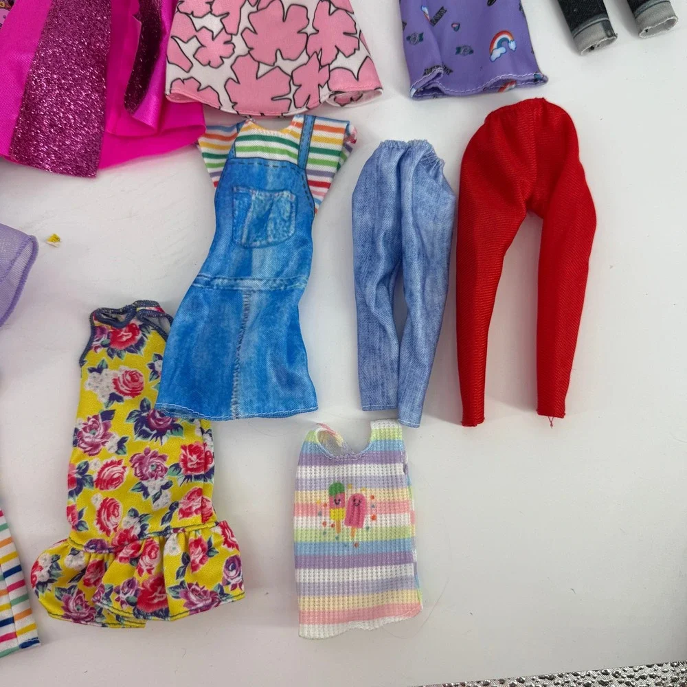 Mattel Barbie Doll Clothes Lot Kids OS Multicolor Dresses Gowns Outfits 25pc - Picture 9 of 11